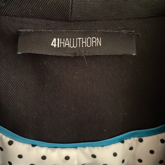 4Hawthorn Cropped Blazer Jacket - Picture 5 of 5